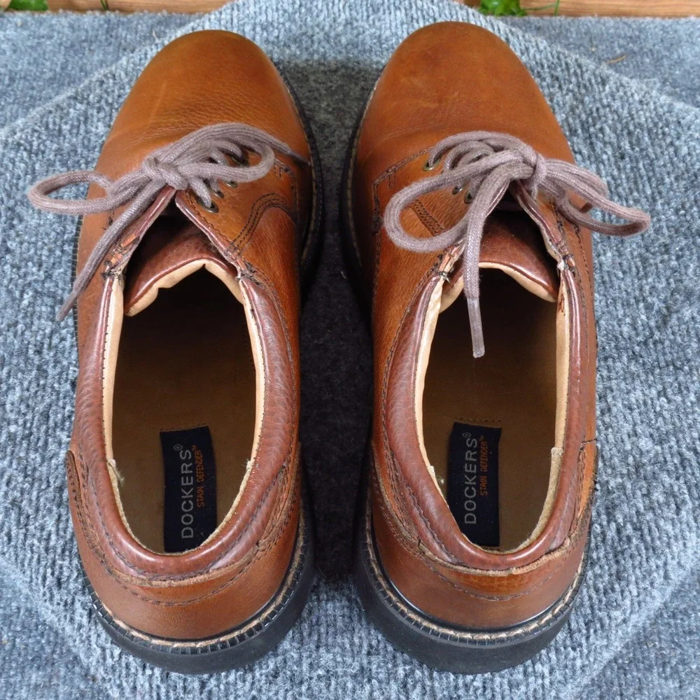 Dockers 90-3902 Mens Oxford Shoes Size 9.5M Business Casual Brown Leather Lug‎